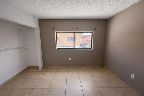 7952 W 29th Way Hialeah FL 33018
