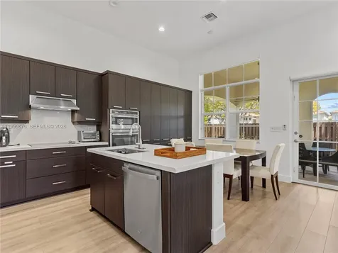11339 NW 71st Street Doral FL 33178