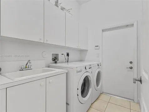 11339 NW 71st Street Doral FL 33178