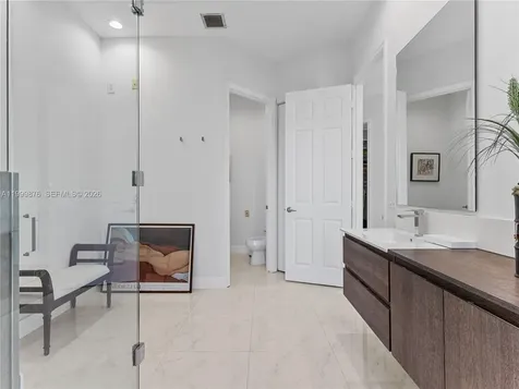 11339 NW 71st Street Doral FL 33178