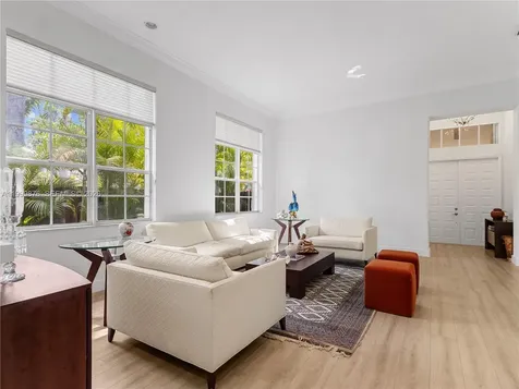 11339 NW 71st Street Doral FL 33178