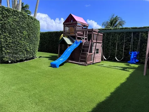 9494 SW 125th Terrace Miami FL 33176