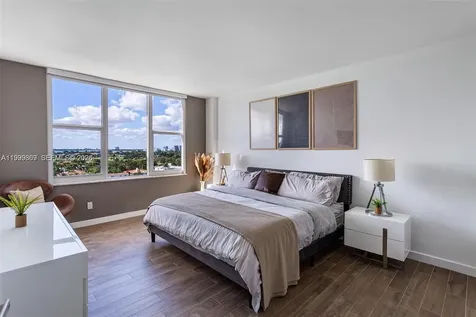 5600 Collins Avenue Miami Beach FL 33140