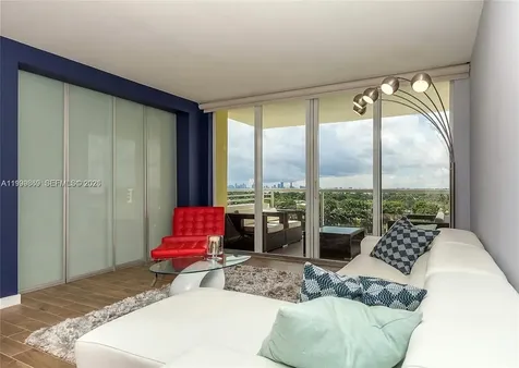 5600 Collins Avenue Miami Beach FL 33140