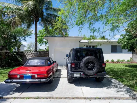 455 NE 111th Street Miami FL 33161