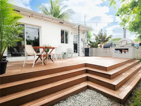 455 NE 111th Street Miami FL 33161