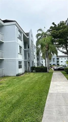 8590 SW 212th Street Cutler Bay FL 33189