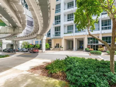 1050 Brickell Avenue Miami FL 33131
