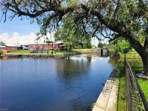 1104 Gulf Street Moore Haven FL 33471