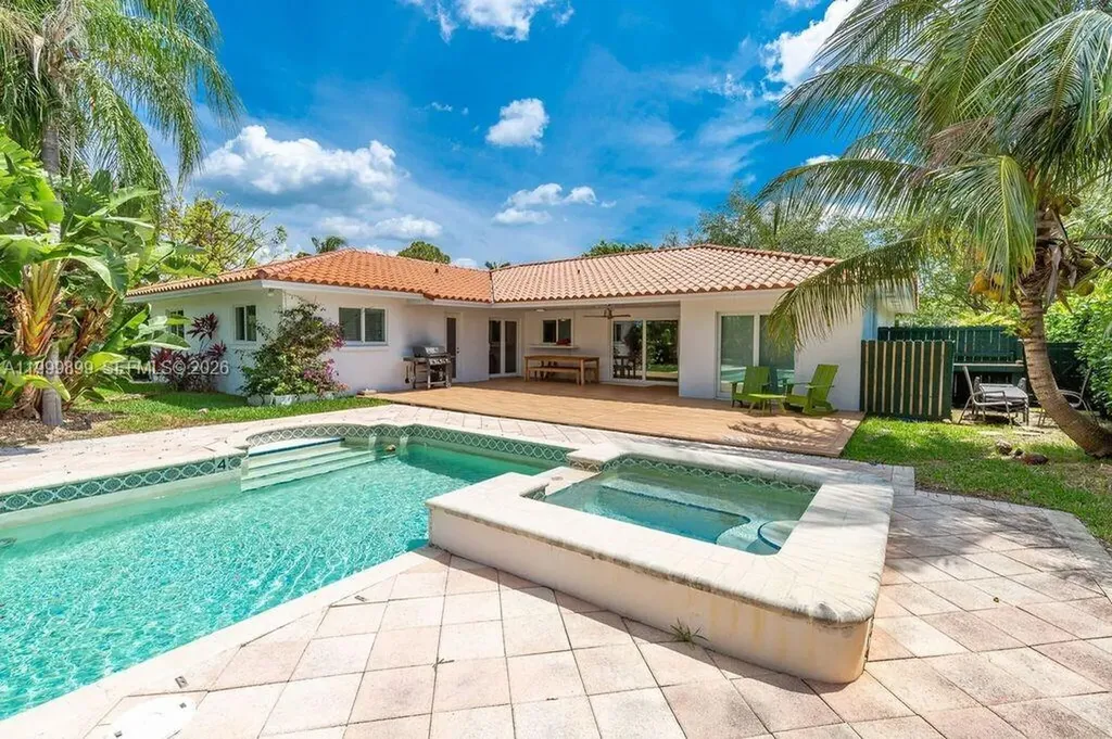 14610 Tarpon Drive Coral Gables FL 33158
