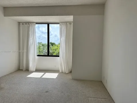 201 Crandon Boulevard Key Biscayne FL 33149