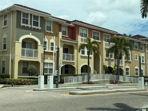 8800 NW 107th Court Doral FL 33178