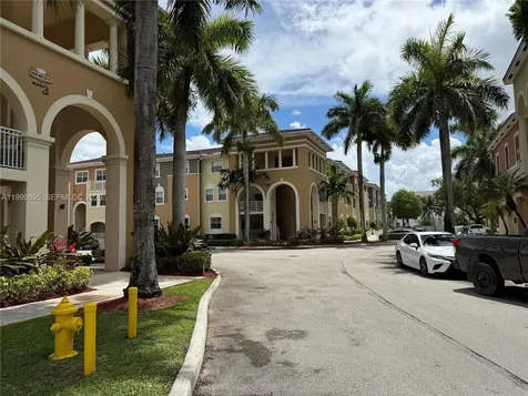 8800 NW 107th Court Doral FL 33178