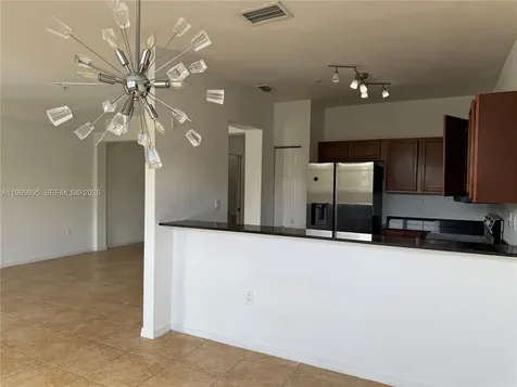 8800 NW 107th Court Doral FL 33178