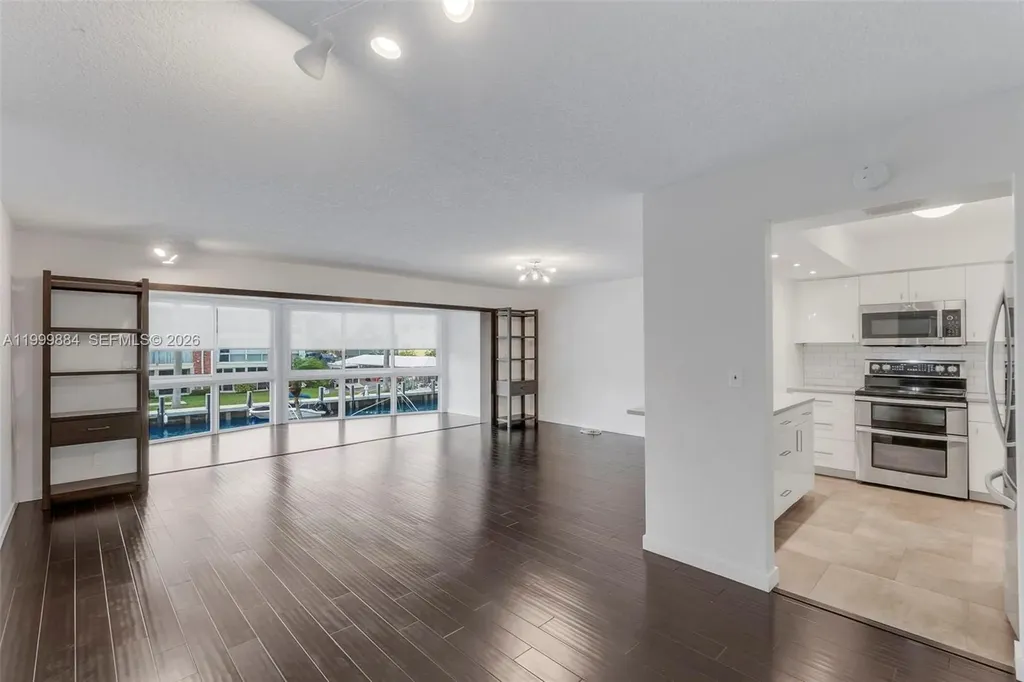 3050 NE 48th Street Fort Lauderdale FL 33308