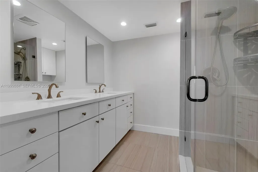 3050 NE 48th Street Fort Lauderdale FL 33308
