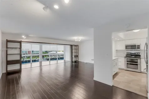 3050 NE 48th Street Fort Lauderdale FL 33308