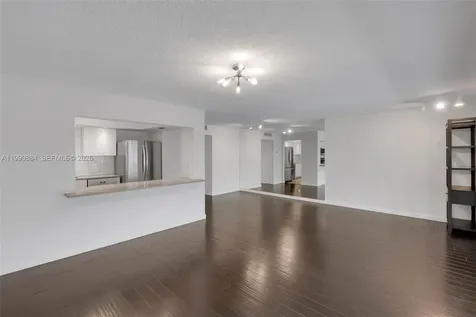 3050 NE 48th Street Fort Lauderdale FL 33308