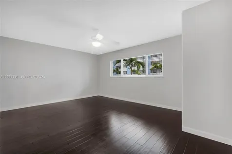 3050 NE 48th Street Fort Lauderdale FL 33308