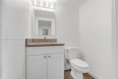 3050 NE 48th Street Fort Lauderdale FL 33308