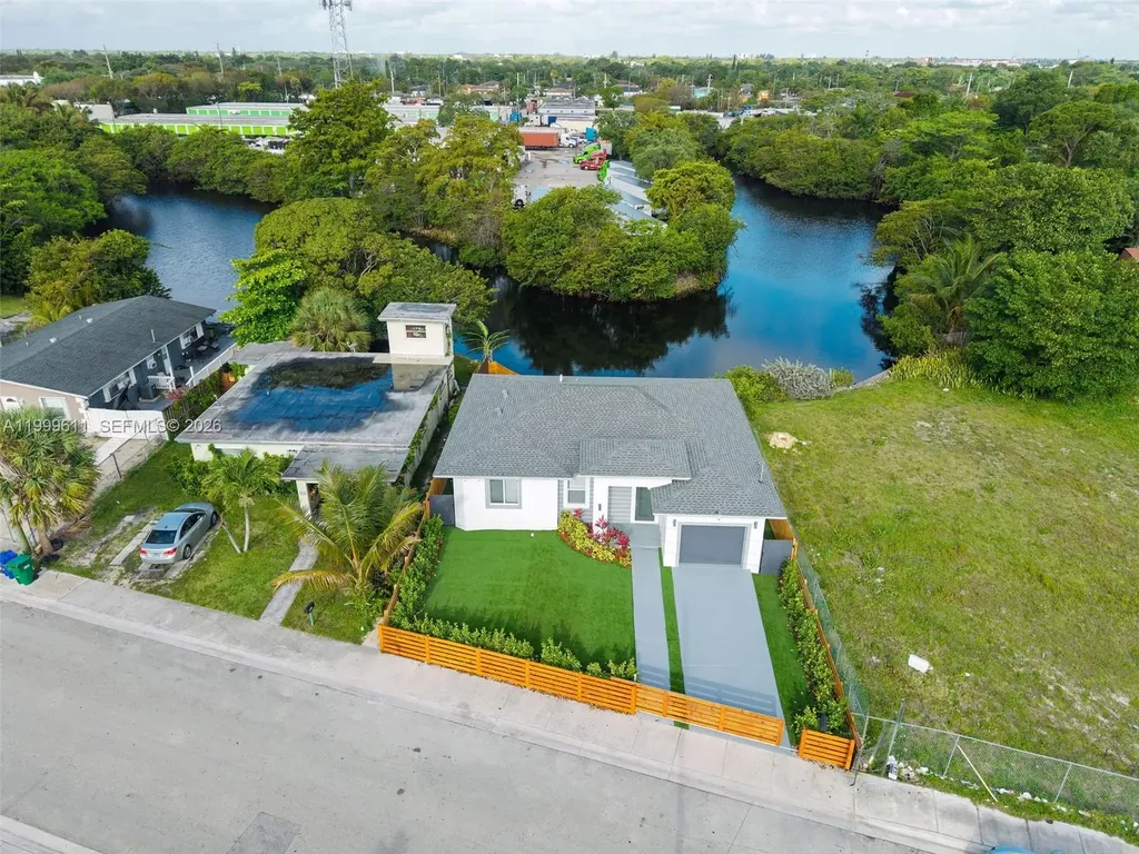 655 NW 24 Avenue Fort Lauderdale FL 33311