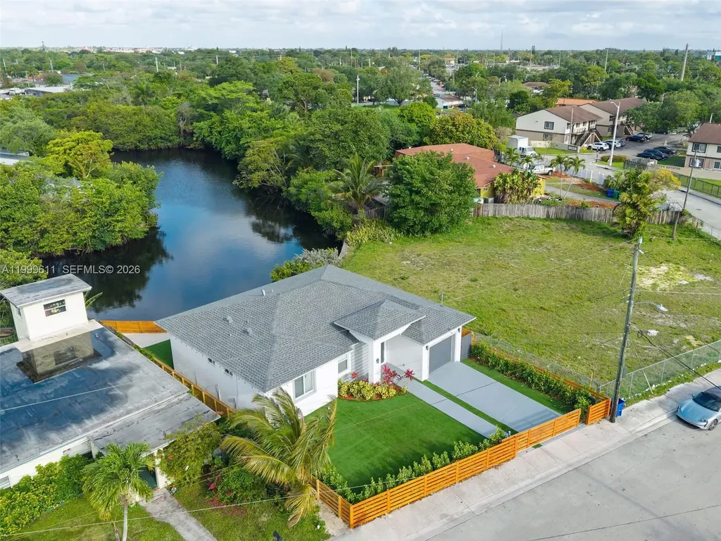 655 NW 24 Avenue Fort Lauderdale FL 33311