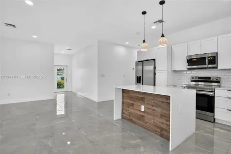 655 NW 24 Avenue Fort Lauderdale FL 33311