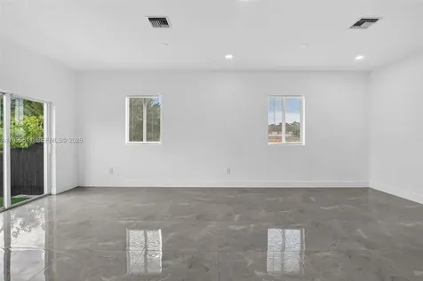 655 NW 24 Avenue Fort Lauderdale FL 33311