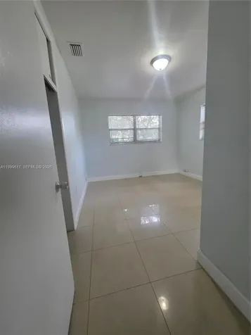 2832 SW 37th Avenue Miami FL 33133