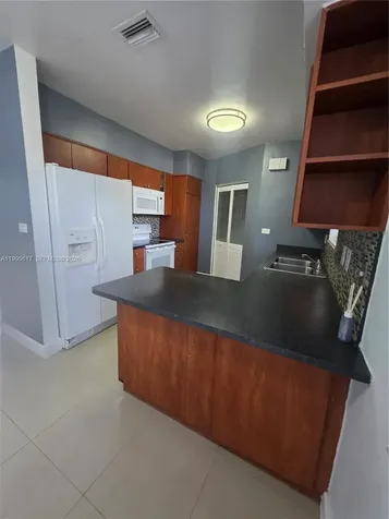 2832 SW 37th Avenue Miami FL 33133