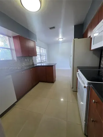 2834 SW 37th Avenue Miami FL 33133