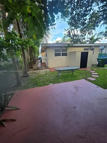 2834 SW 37th Avenue Miami FL 33133