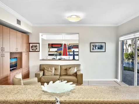 20780 NE 32nd Avenue Aventura FL 33180