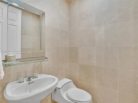 20780 NE 32nd Avenue Aventura FL 33180
