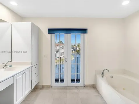 20780 NE 32nd Avenue Aventura FL 33180