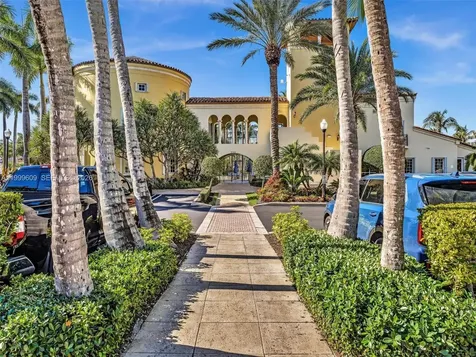 20780 NE 32nd Avenue Aventura FL 33180