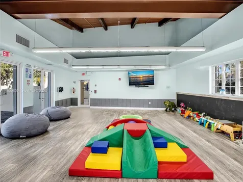 20780 NE 32nd Avenue Aventura FL 33180