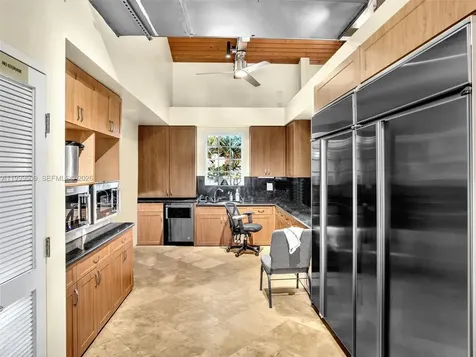 20780 NE 32nd Avenue Aventura FL 33180