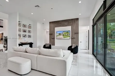 17073 Cappuccino Way Boca Raton FL 33496