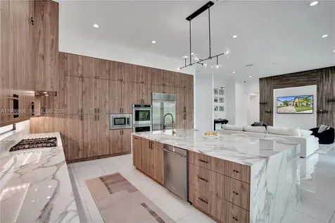 17073 Cappuccino Way Boca Raton FL 33496