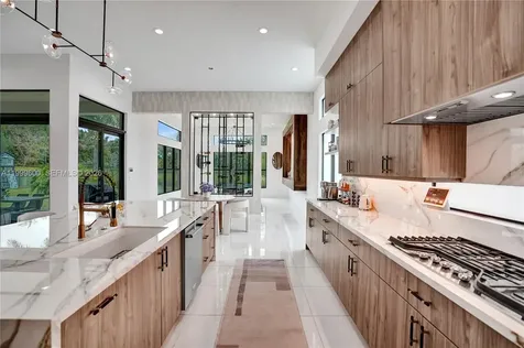 17073 Cappuccino Way Boca Raton FL 33496