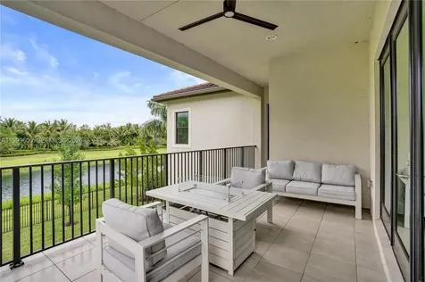 17073 Cappuccino Way Boca Raton FL 33496