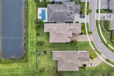 17073 Cappuccino Way Boca Raton FL 33496