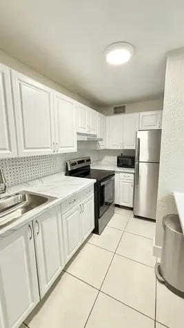17650 NW 68th Avenue Hialeah FL 33015