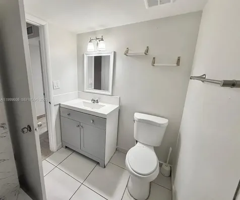 17650 NW 68th Avenue Hialeah FL 33015