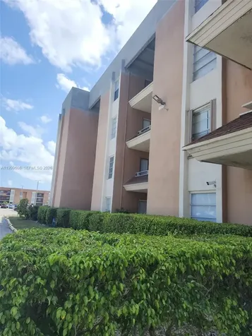 17650 NW 68th Avenue Hialeah FL 33015