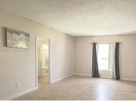 17650 NW 68th Avenue Hialeah FL 33015