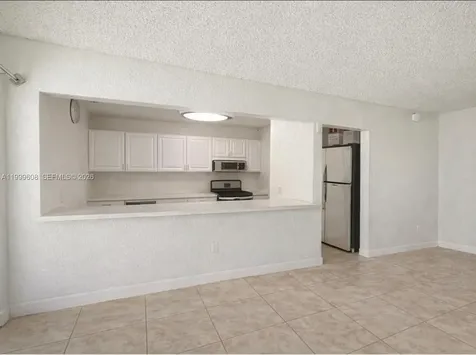 17650 NW 68th Avenue Hialeah FL 33015