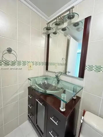 2540 W 67th Place Hialeah FL 33016