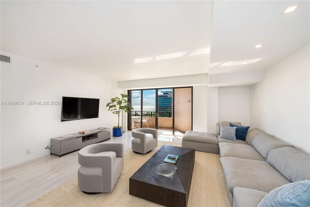 201 Crandon Boulevard Key Biscayne FL 33149